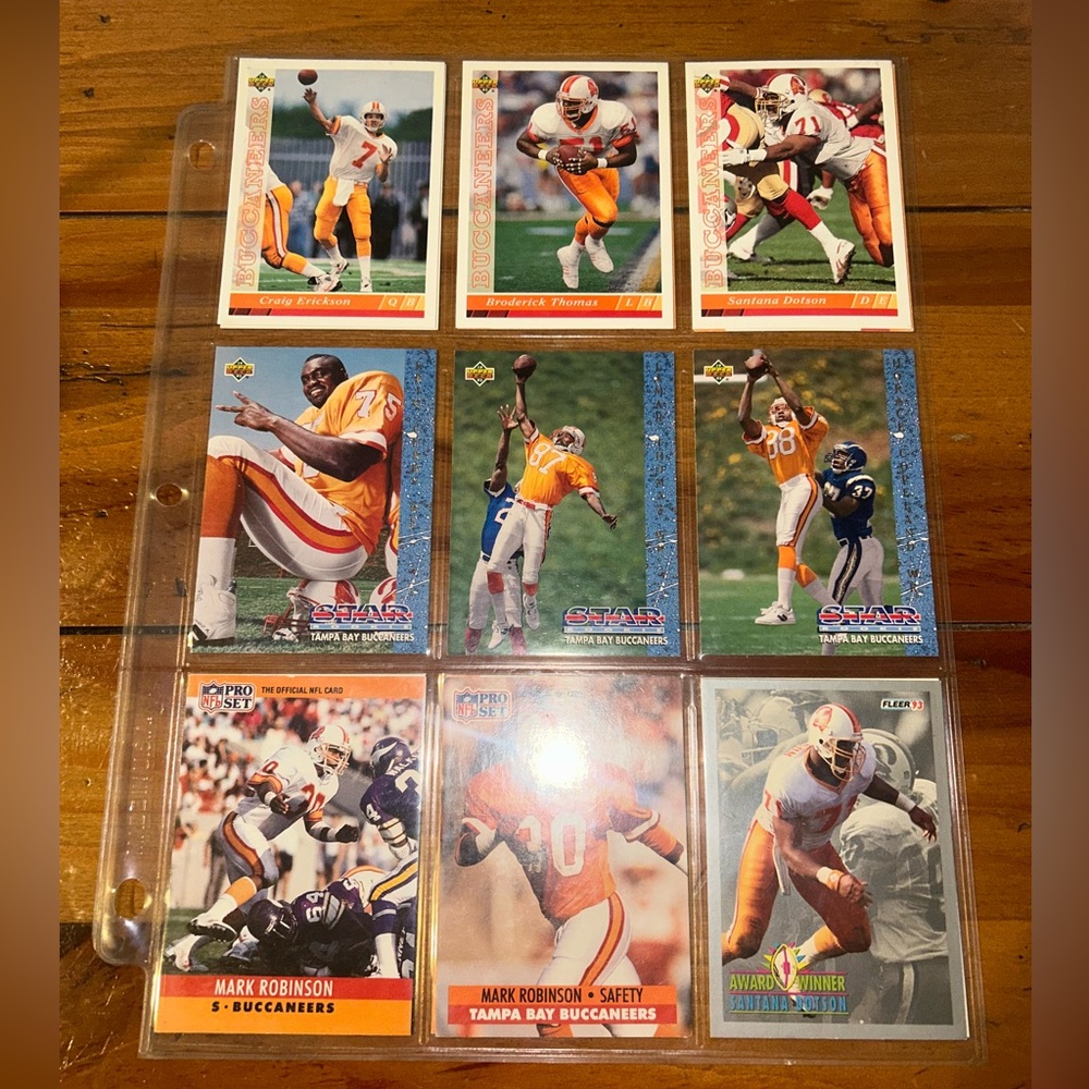 A sheet of NFL Buccaneers 1990’s Trading Cards. Brands Topps,NFL Pro Set&Fleer.